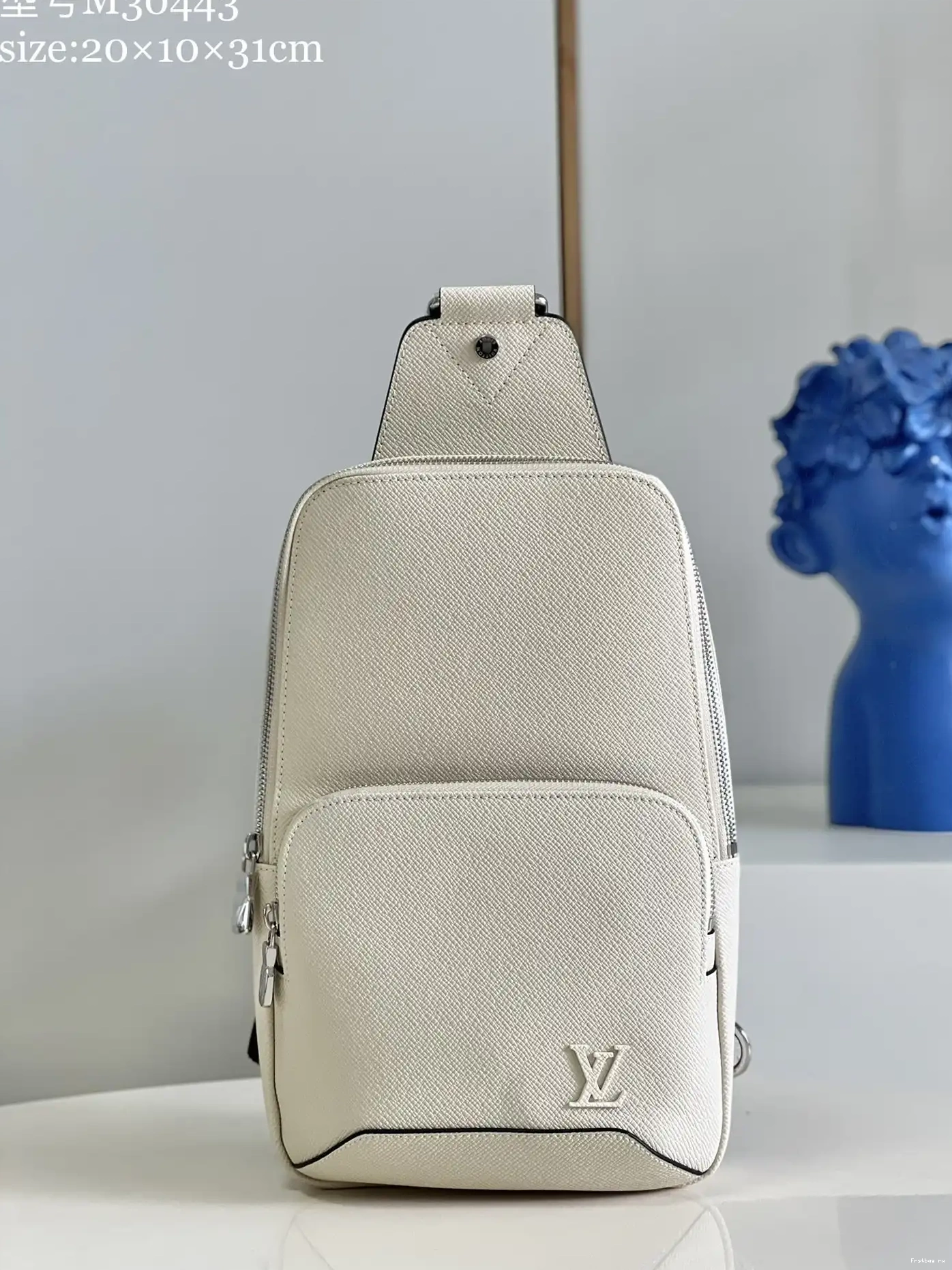AVENUE BAG SLING LOUIS VUITTON 0609